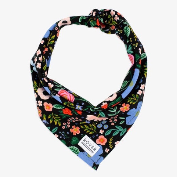 NWT Wild Rose Small Floral Dog Bandana - Picture 5 of 5